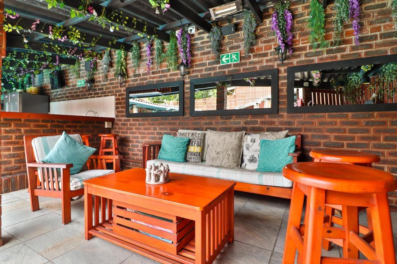 The Travel Inn Durban Exterior foto