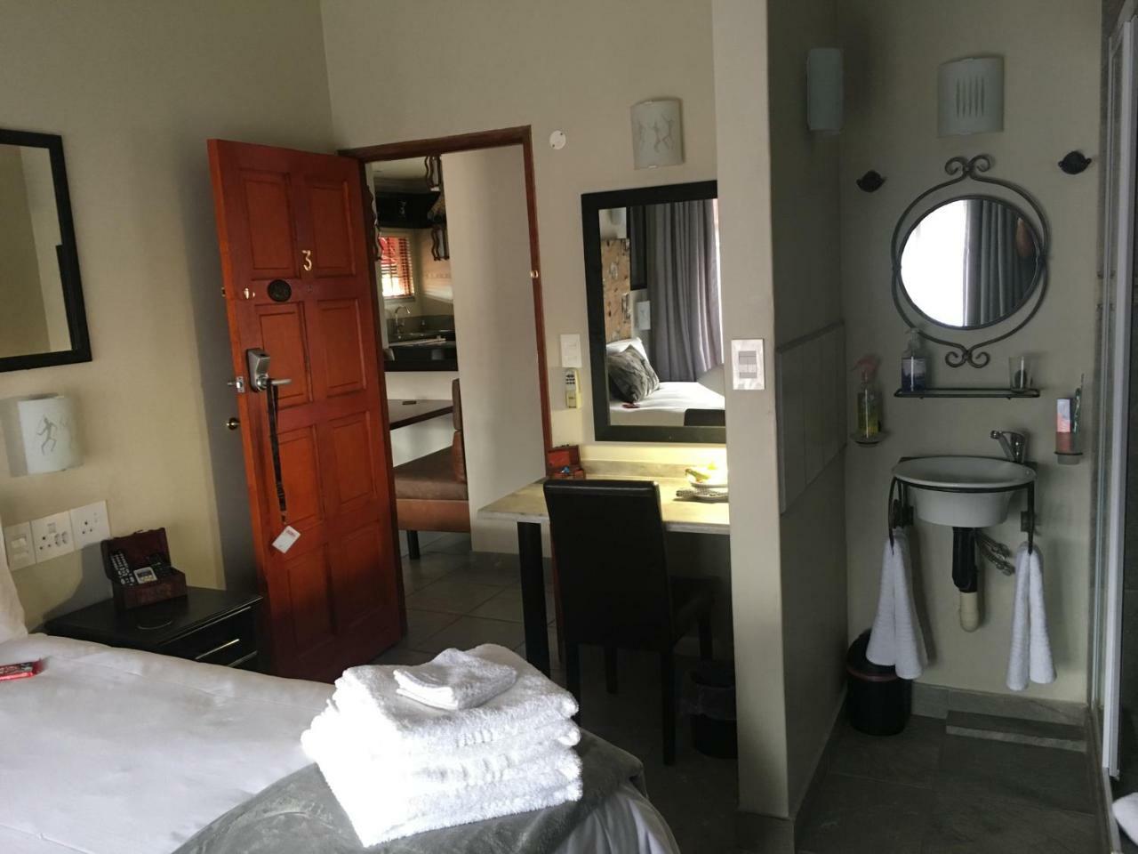 The Travel Inn Durban Exterior foto